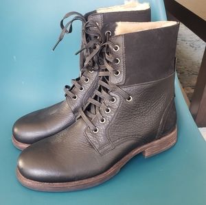 Mens UGG Black Leather Boots Size 9